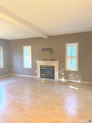115 Apple Hill Newington CT 06111