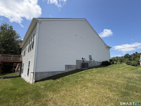 941 Mackenzie Lane Oxford CT 06478