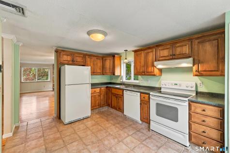 26 Chelsea Lane East Granby CT 06026