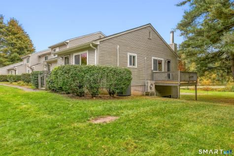 26 Chelsea Lane East Granby CT 06026