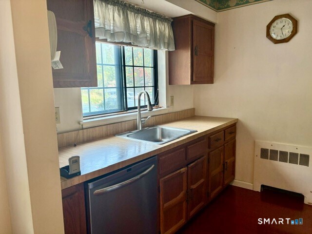 431 Swanson Crescent Milford CT 06461