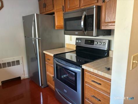431 Swanson Crescent Milford CT 06461