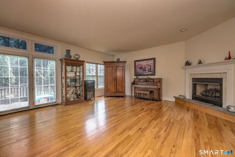 15 Jasmine Circle Milford CT 06461