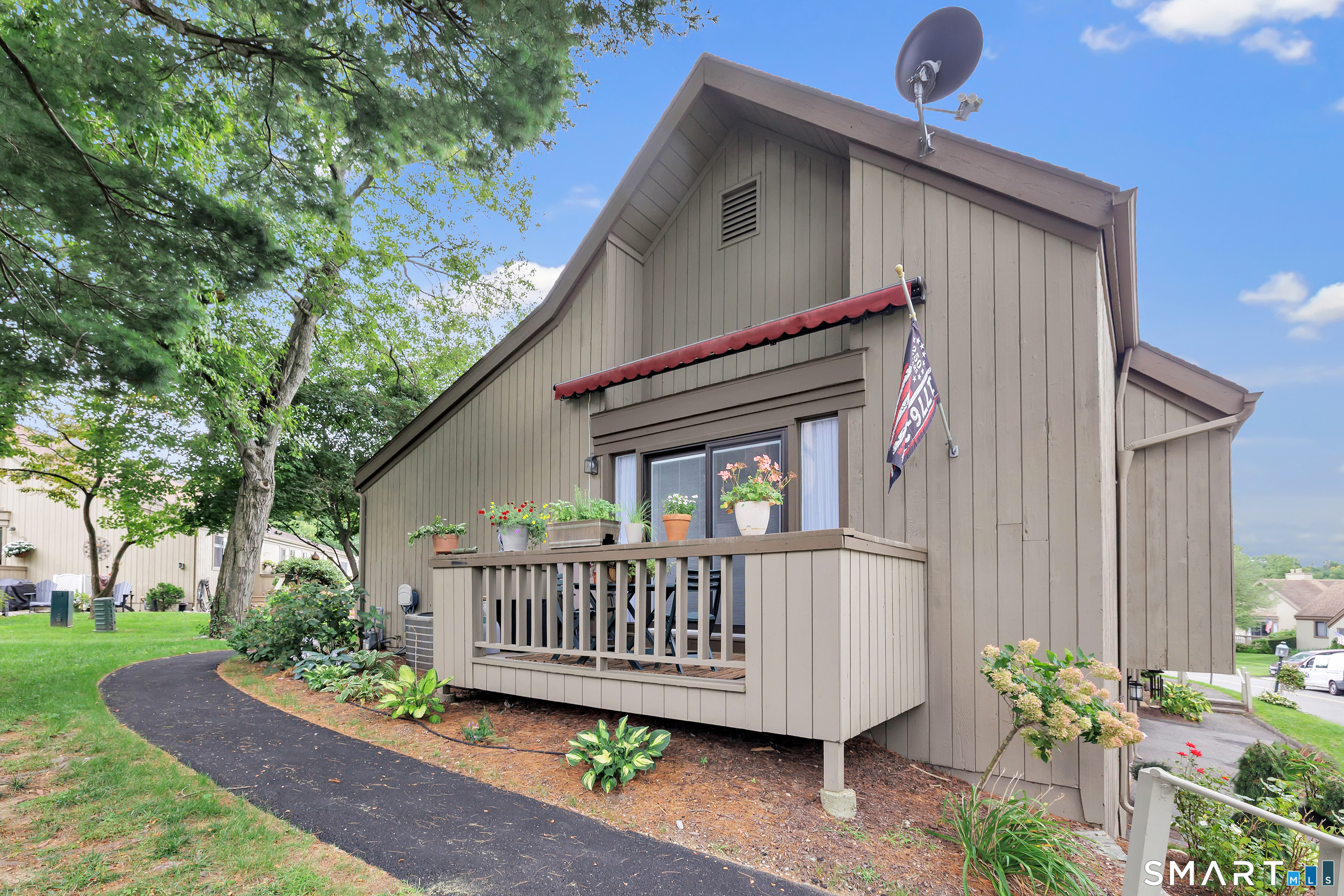 443 North Trail Stratford CT 06614