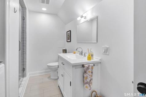 443 North Trail Stratford CT 06614