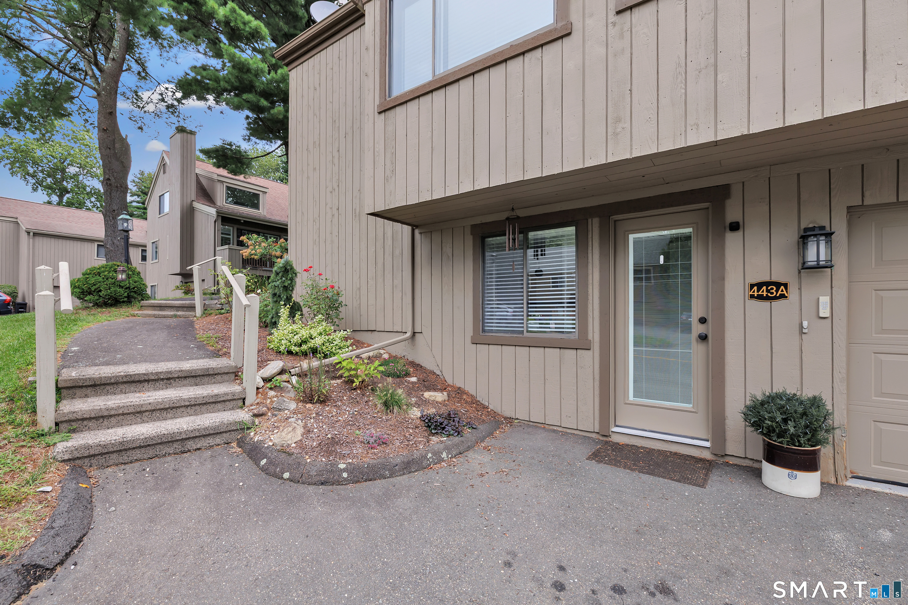 443 North Trail Stratford CT 06614