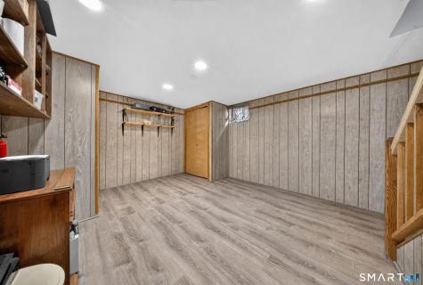 281 Sylvan Knoll Road Stamford CT 06902