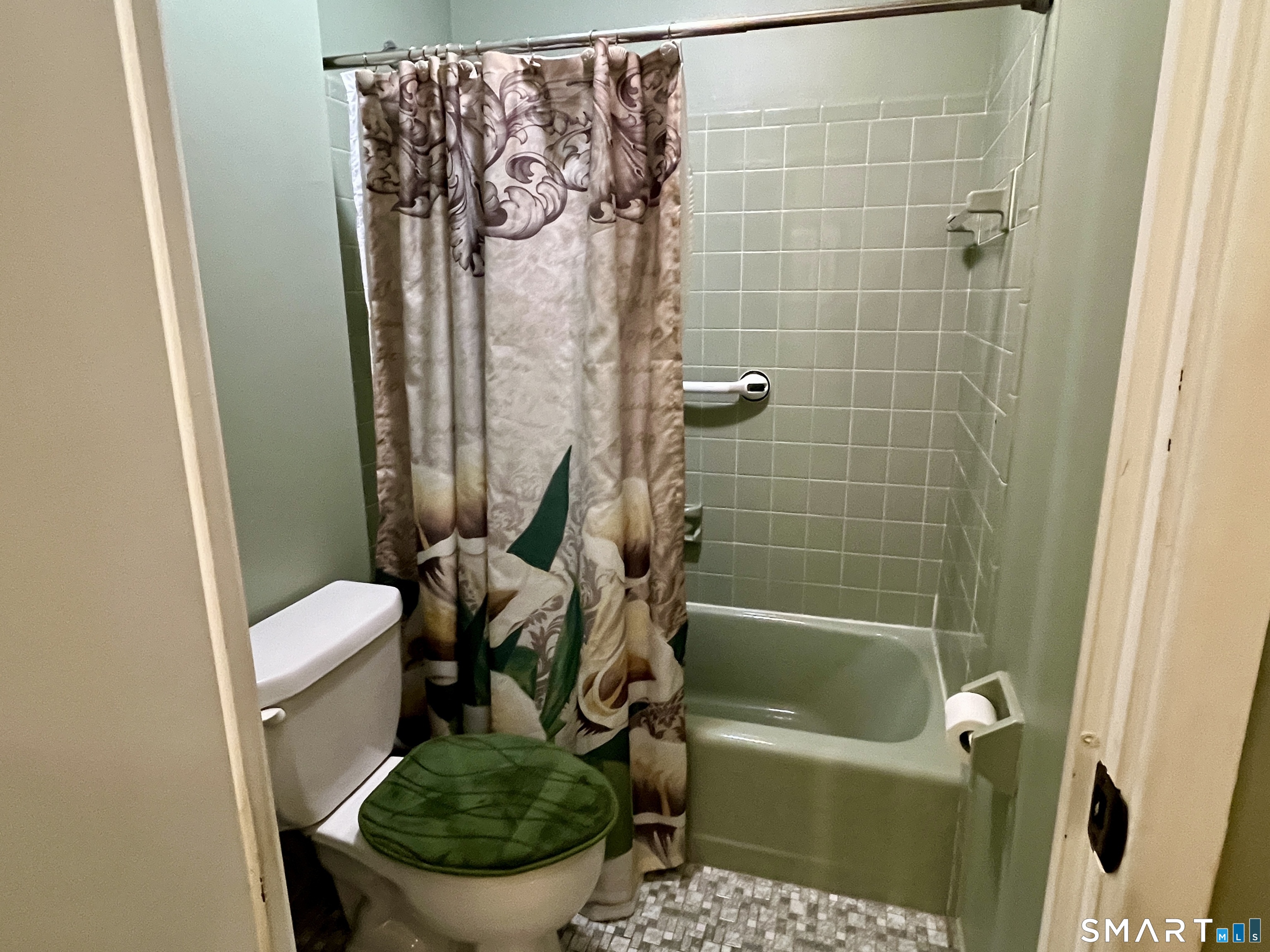 50 Birdseye Street Stratford CT 06615