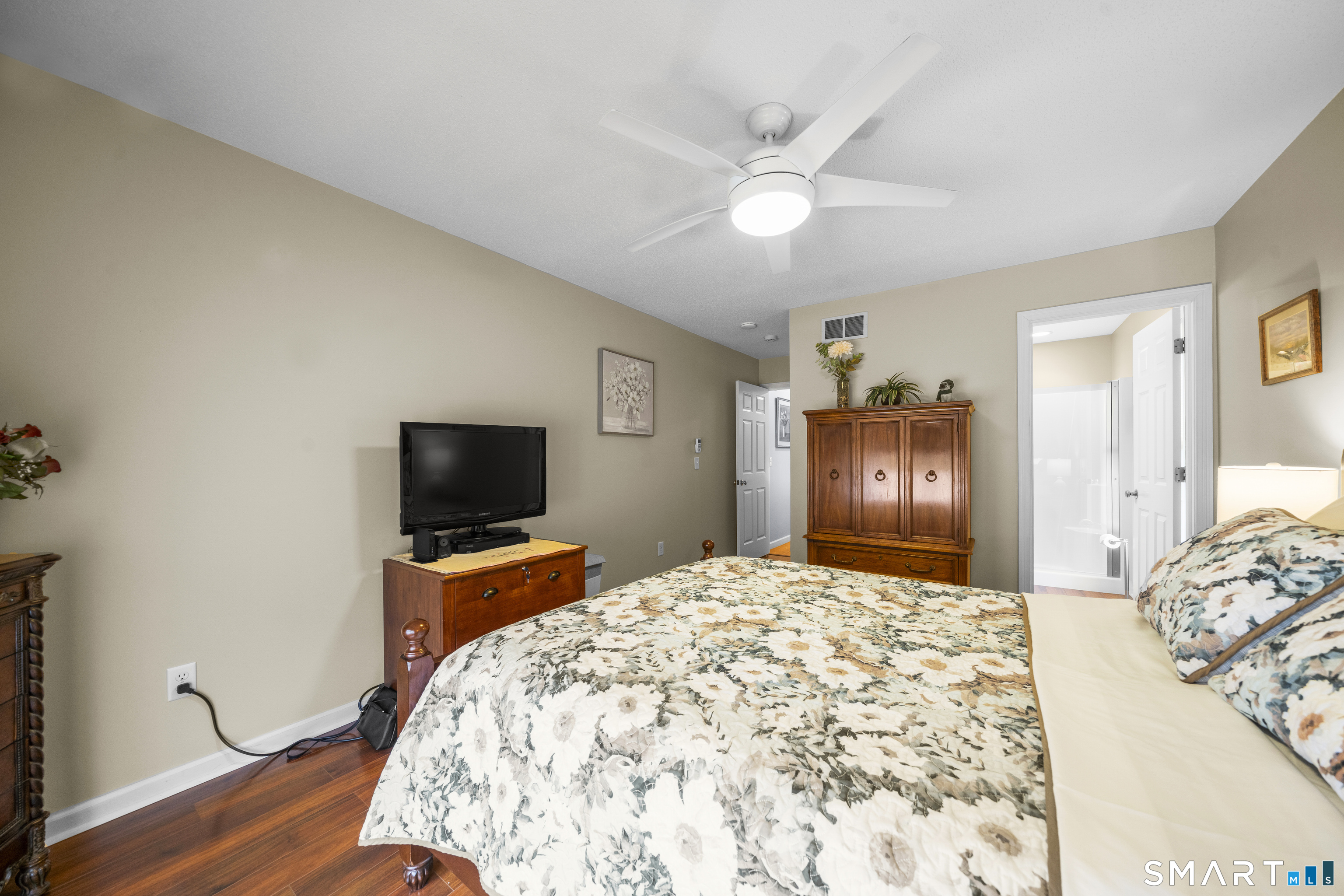 7 Heather Lane Suffield CT 06078