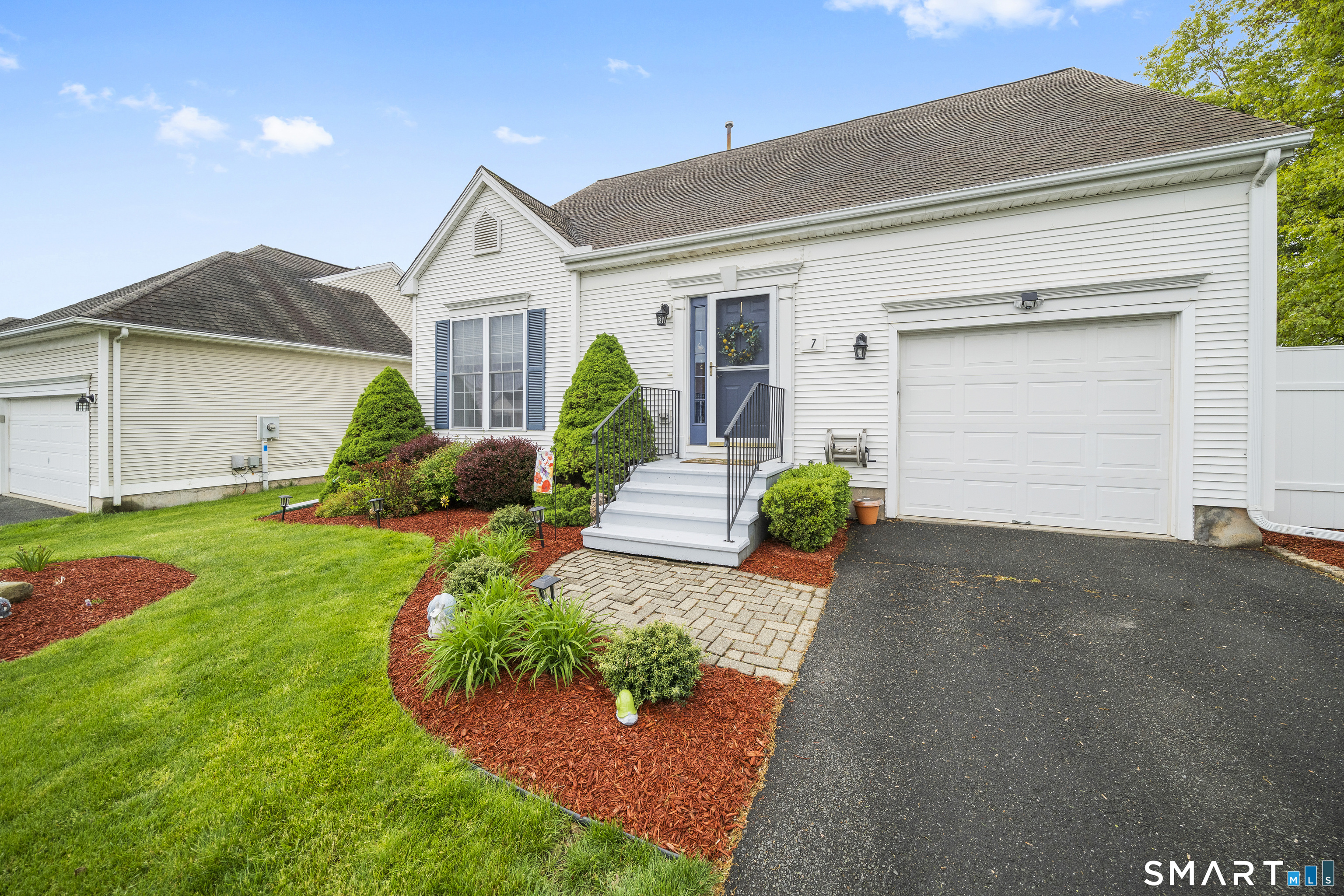 7 Heather Lane Suffield CT 06078