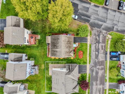 7 Heather Lane Suffield CT 06078