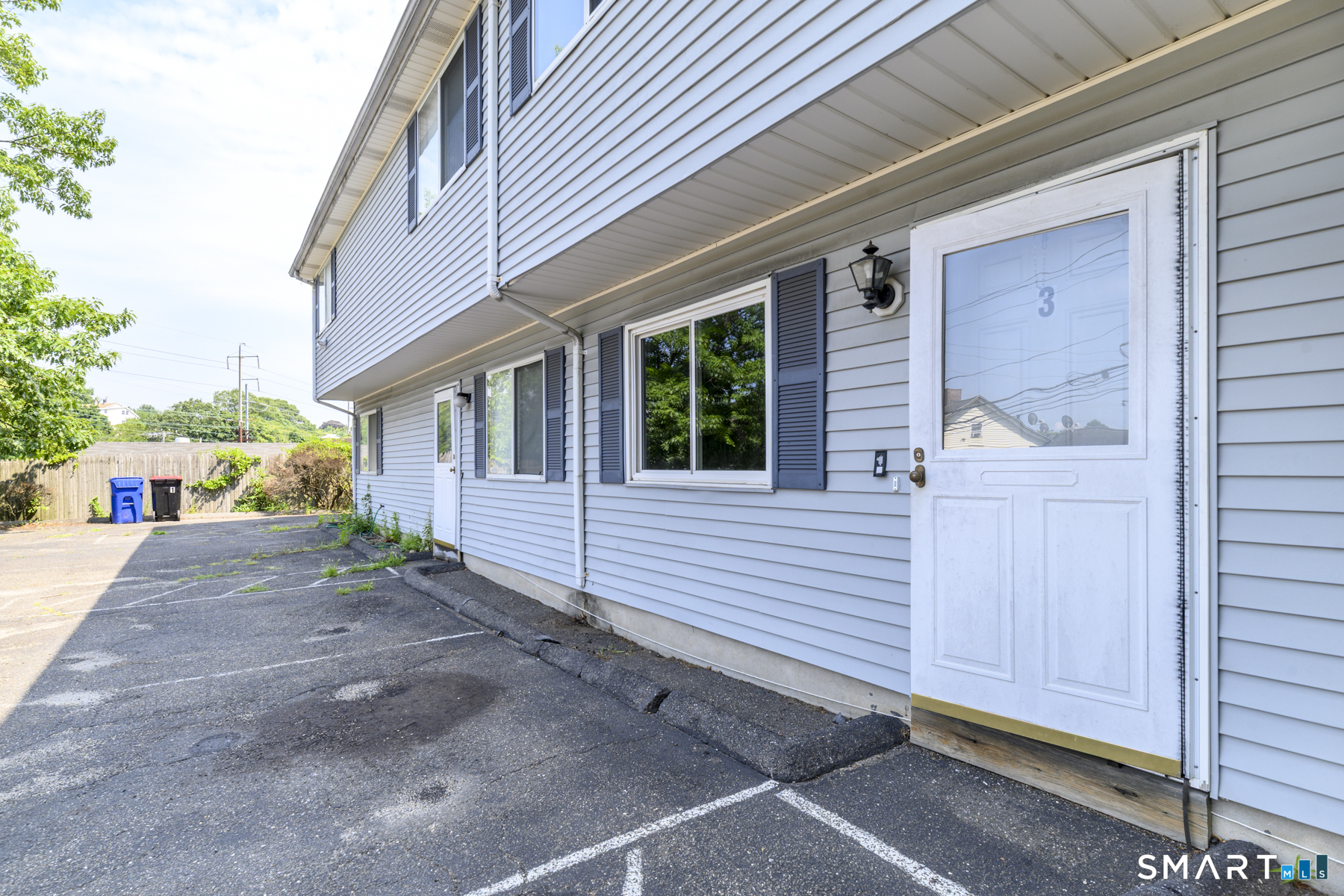 2-1/2 Laura Street Norwalk CT 06854