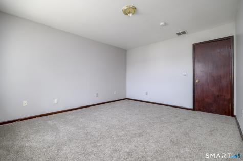 2-1/2 Laura Street Norwalk CT 06854