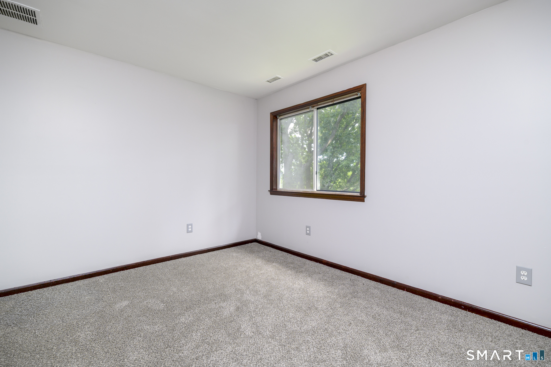 2-1/2 Laura Street Norwalk CT 06854