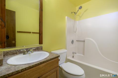 2-1/2 Laura Street Norwalk CT 06854