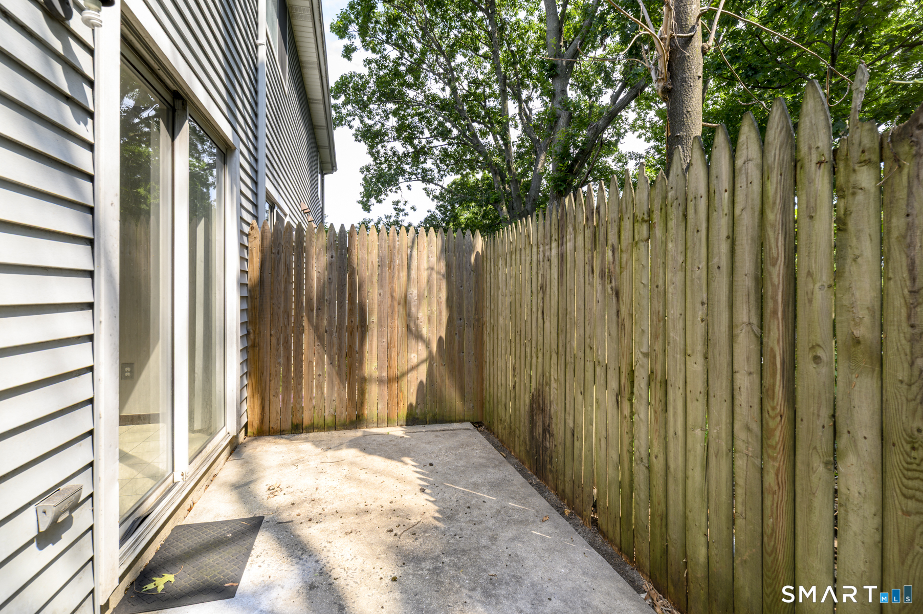 2-1/2 Laura Street Norwalk CT 06854