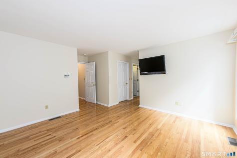 25 Hamden Hills Drive Hamden CT 06518