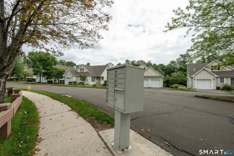25 Hamden Hills Drive Hamden CT 06518