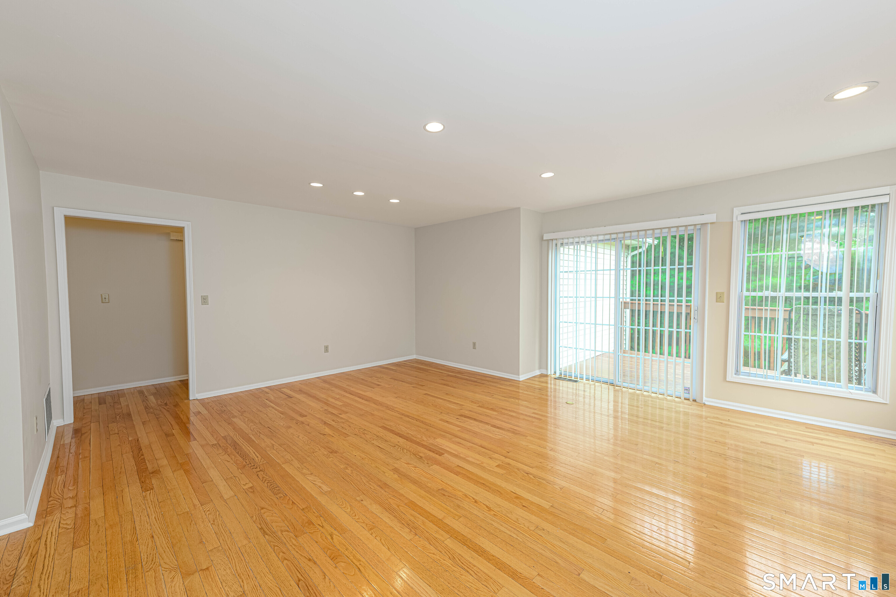 25 Hamden Hills Drive Hamden CT 06518