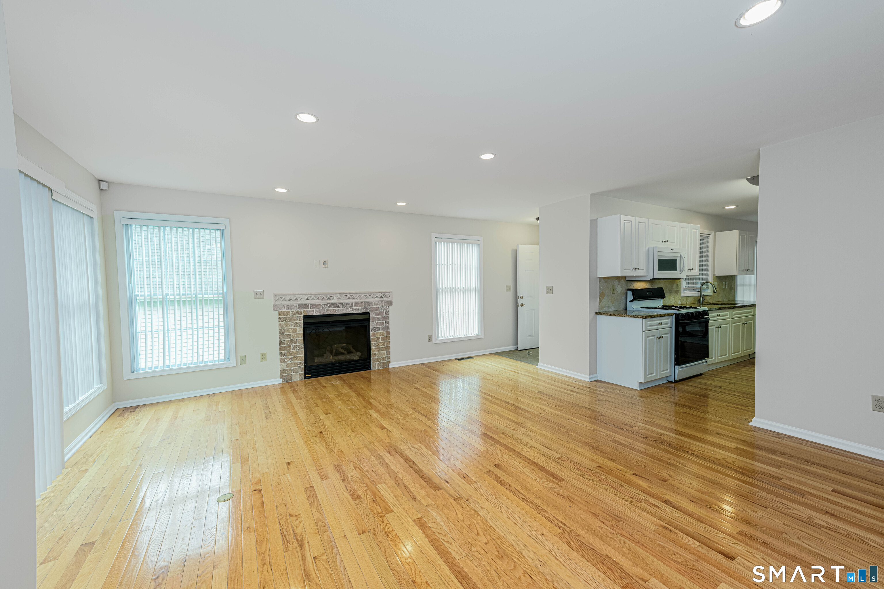 25 Hamden Hills Drive Hamden CT 06518