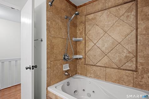 528 Shennecossett Road Groton CT 06340