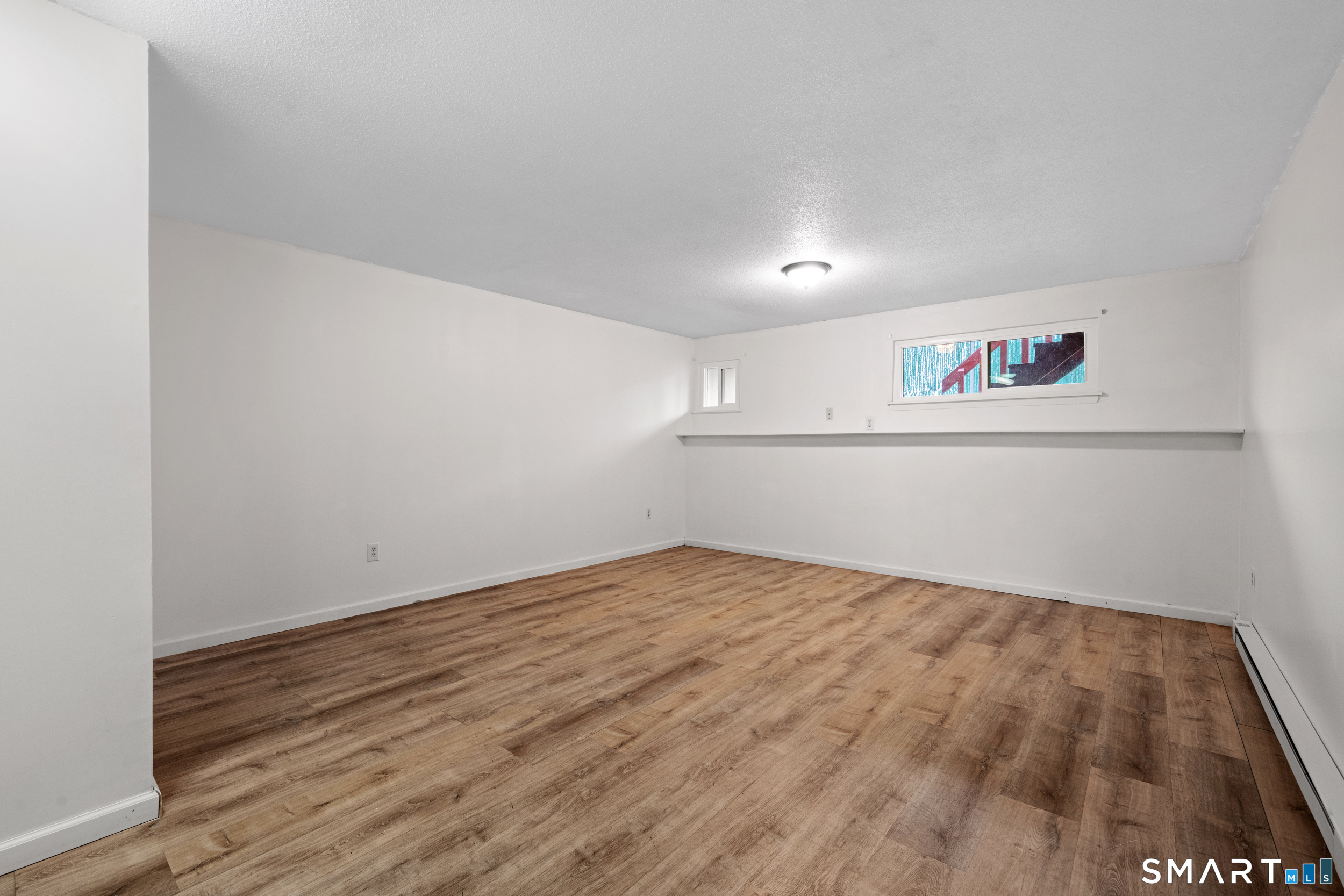 528 Shennecossett Road Groton CT 06340