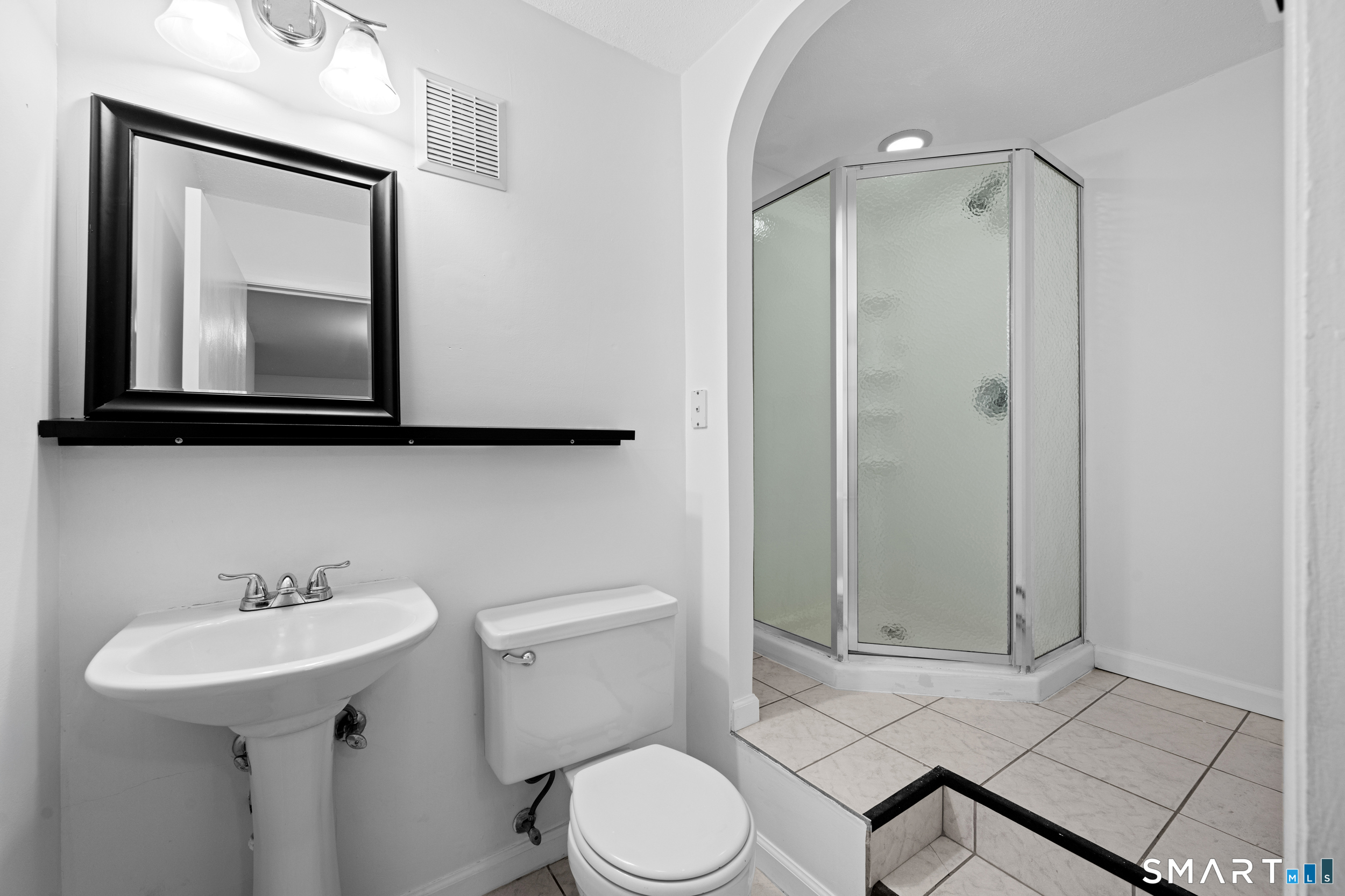 528 Shennecossett Road Groton CT 06340