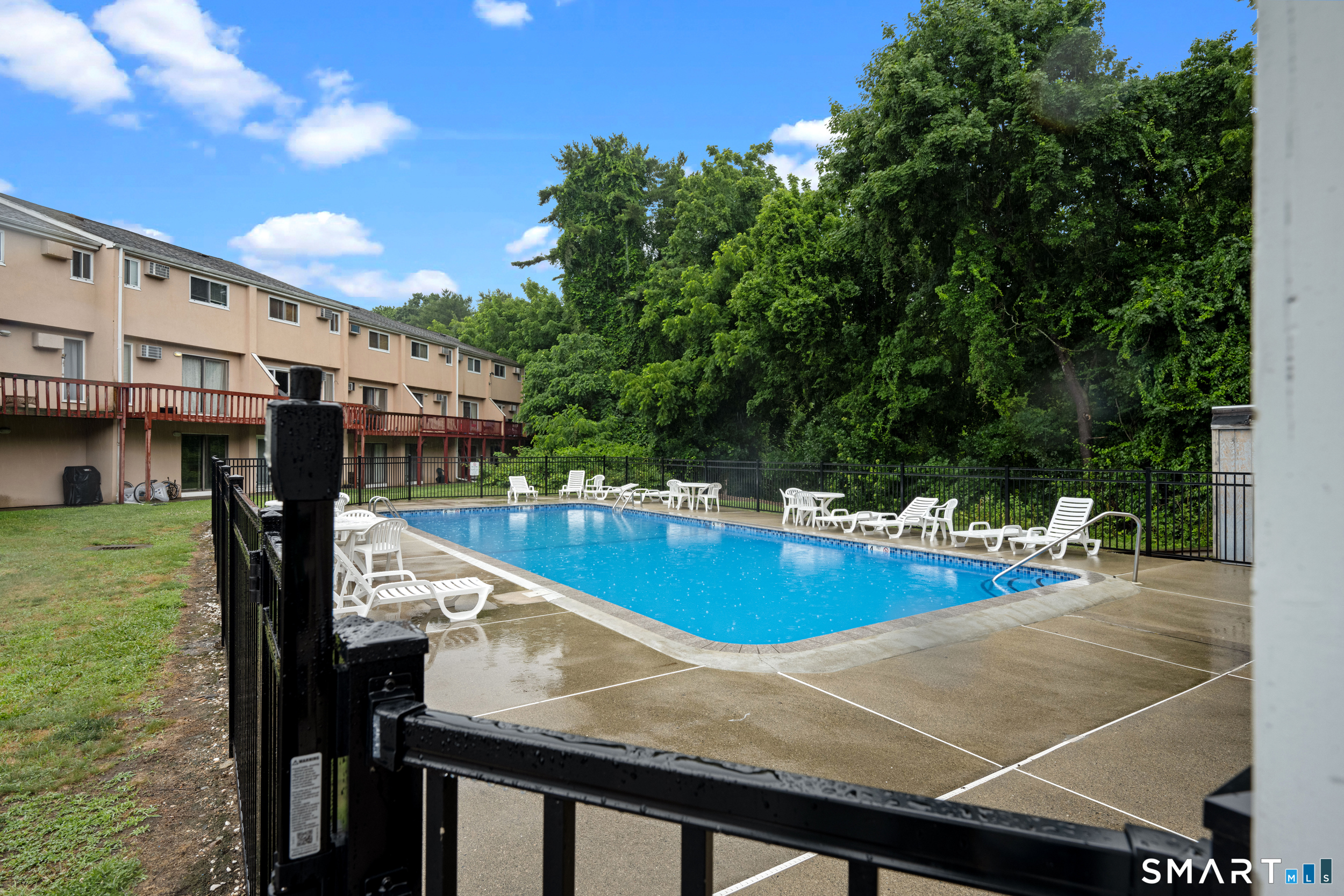 528 Shennecossett Road Groton CT 06340