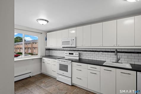 528 Shennecossett Road Groton CT 06340
