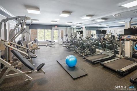 24 Highridge Road Middlebury CT 06762