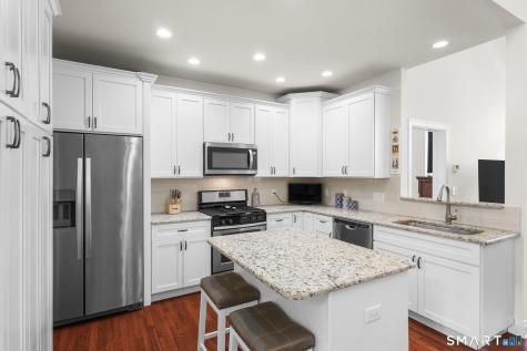 24 Highridge Road Middlebury CT 06762