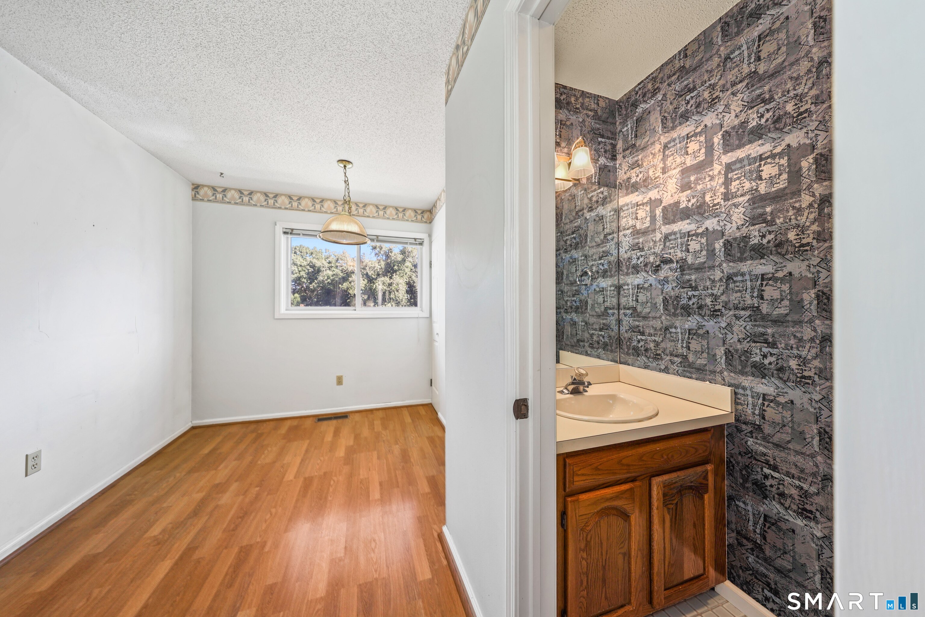 59 Westwood Avenue Waterbury CT 06708