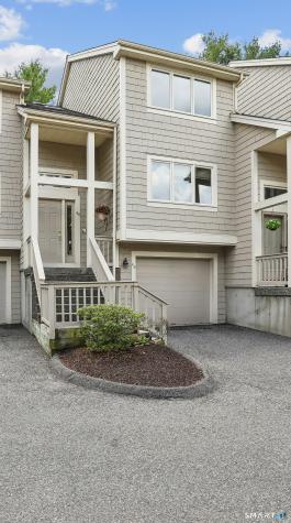 11 Boulevard Drive Danbury CT 06810
