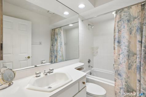 11 Boulevard Drive Danbury CT 06810