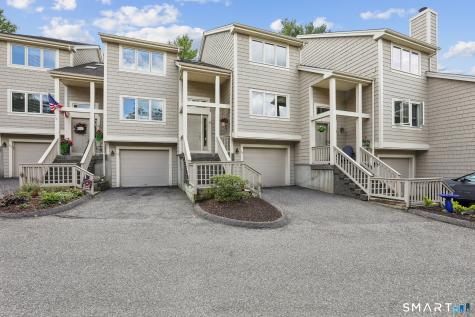 11 Boulevard Drive Danbury CT 06810