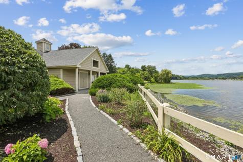 11 Boulevard Drive Danbury CT 06810