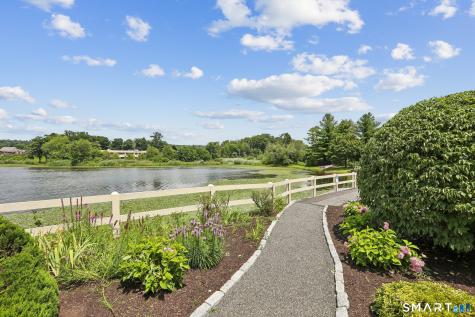 11 Boulevard Drive Danbury CT 06810