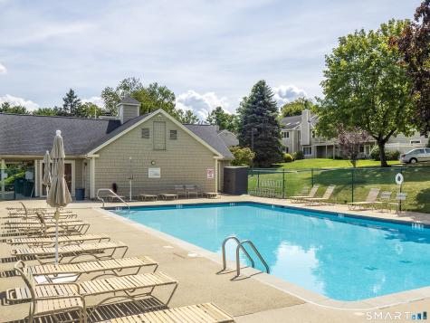 11 Boulevard Drive Danbury CT 06810