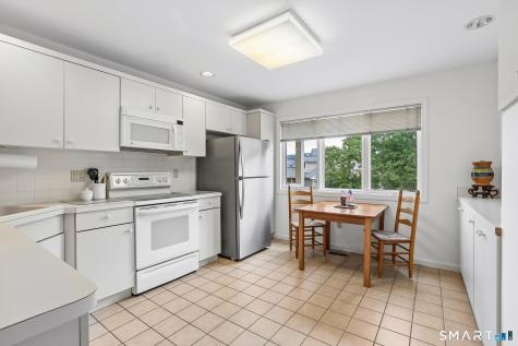 11 Boulevard Drive Danbury CT 06810