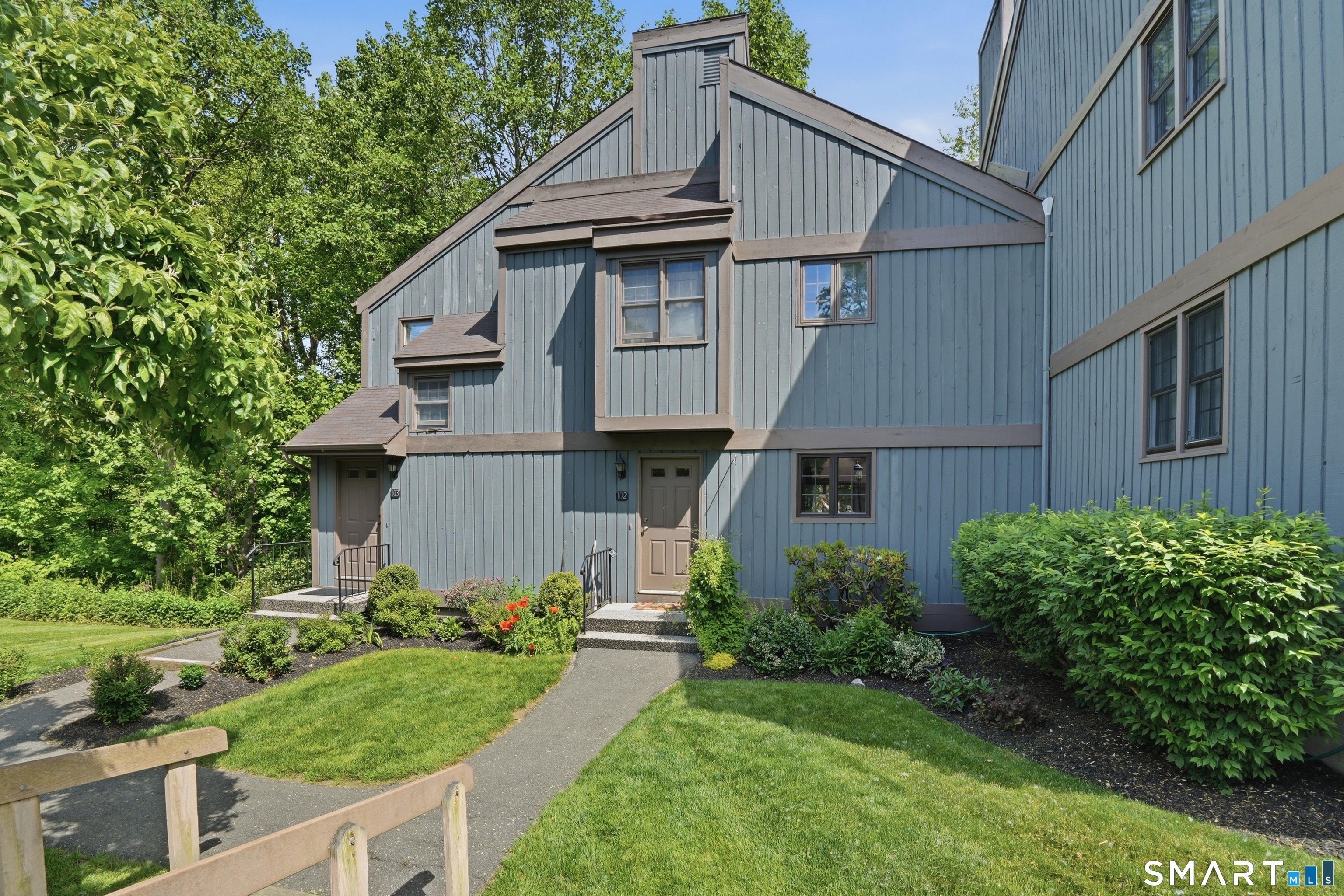 102 Heatherwood Drive Brookfield CT 06804