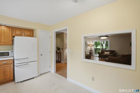 102 Heatherwood Drive Brookfield CT 06804
