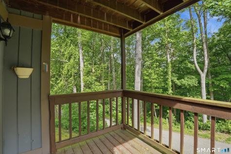 102 Heatherwood Drive Brookfield CT 06804