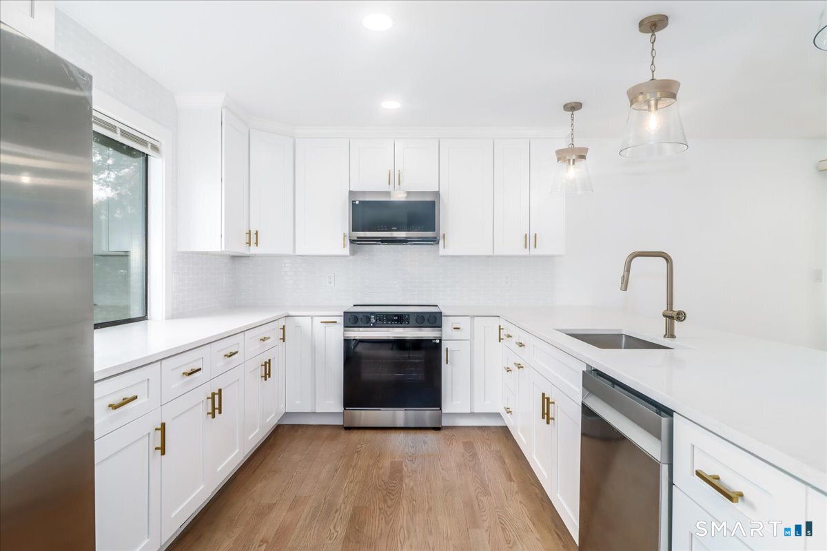 402 Montauk Lane Stratford CT 06614