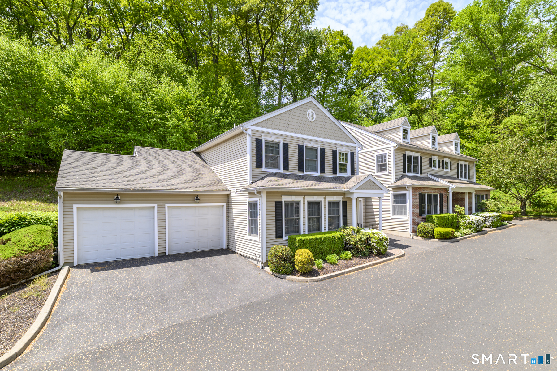 54 Redspire Court Trumbull CT 06611