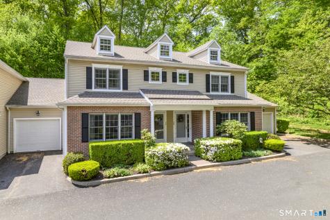 54 Redspire Court Trumbull CT 06611