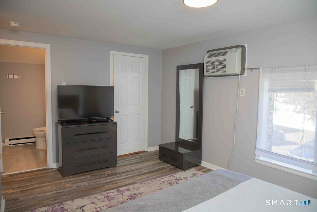 10 Maple Street Plainville CT 06062
