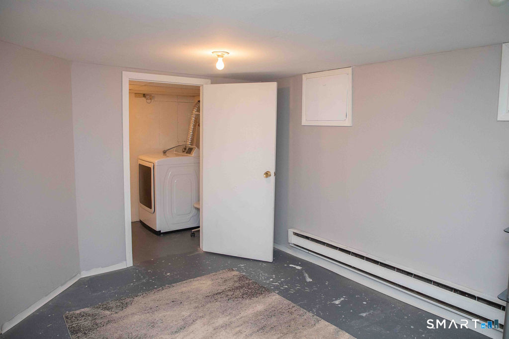 10 Maple Street Plainville CT 06062