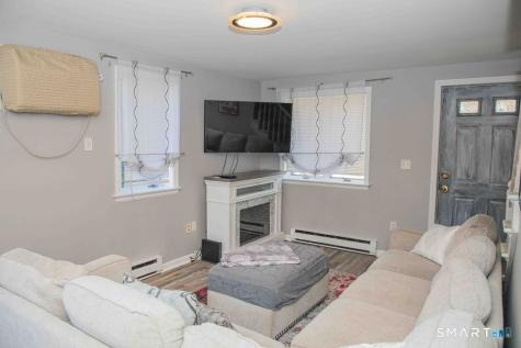 10 Maple Street Plainville CT 06062