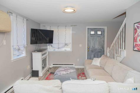 10 Maple Street Plainville CT 06062