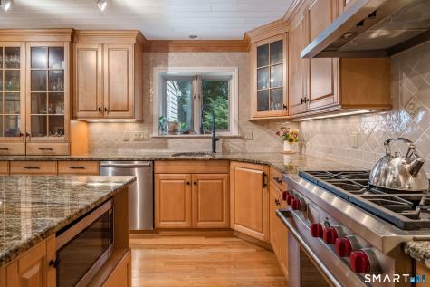 15 Cambridge Drive Madison CT 06443